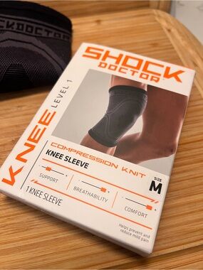 Gray Compression Knee Sleeve - Medium